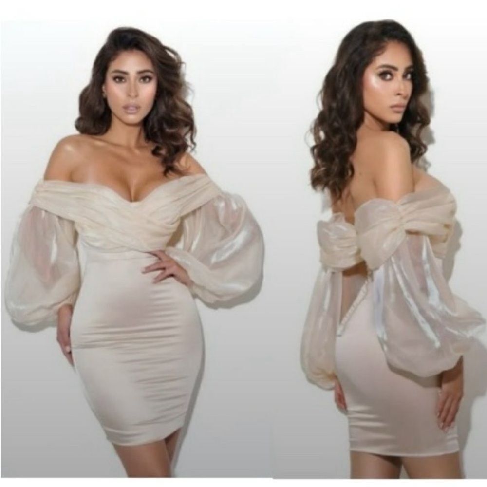 Miss Circle Elegant Off-Shoulder Cream Mini Dress, M